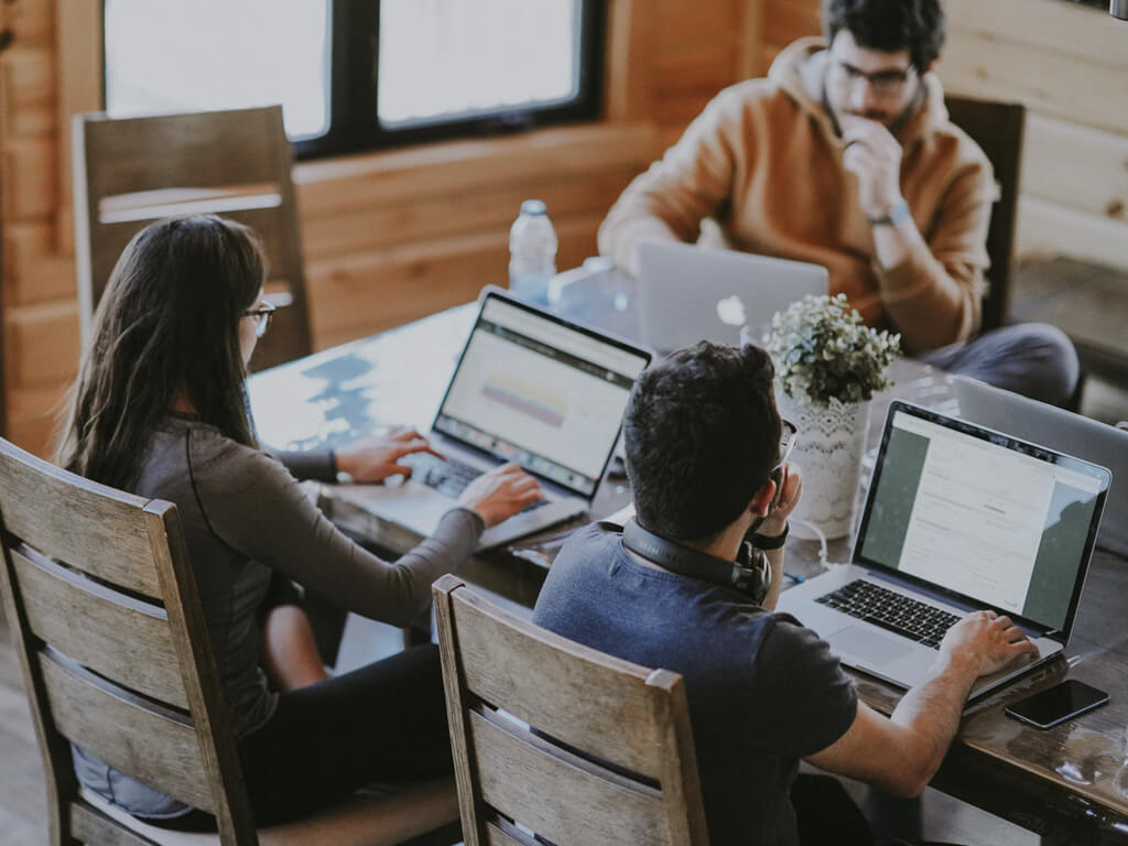 Visual zu SEA und Kampagnenmanagement: Anzeigen-Setup Schritt für Schritt